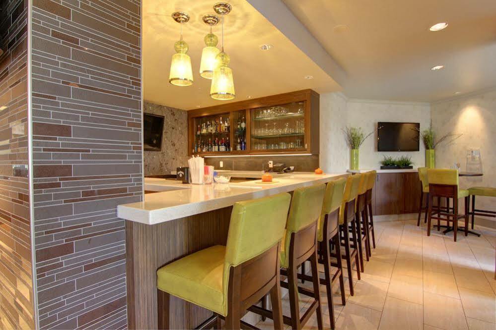 Hotel Hilton Garden Airport