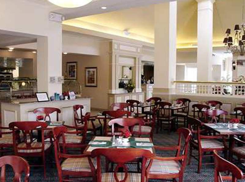 Hotel Hilton Garden Airport